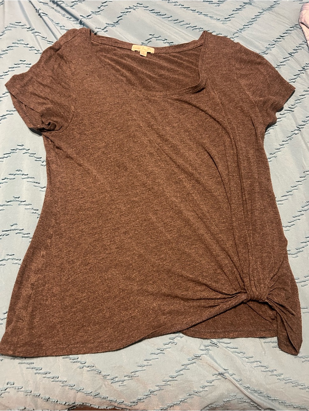 nine britton Gray Short-Sleeve Knot Hem Tee